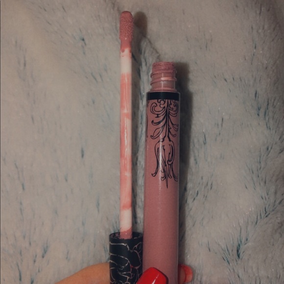 kat von d everlasting liquid lipstick - Picture 3 of 3